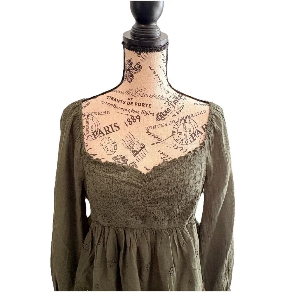 American Eagle Green Eyelet Long Sleeve Large Crop Top Fairycore Cottagecore